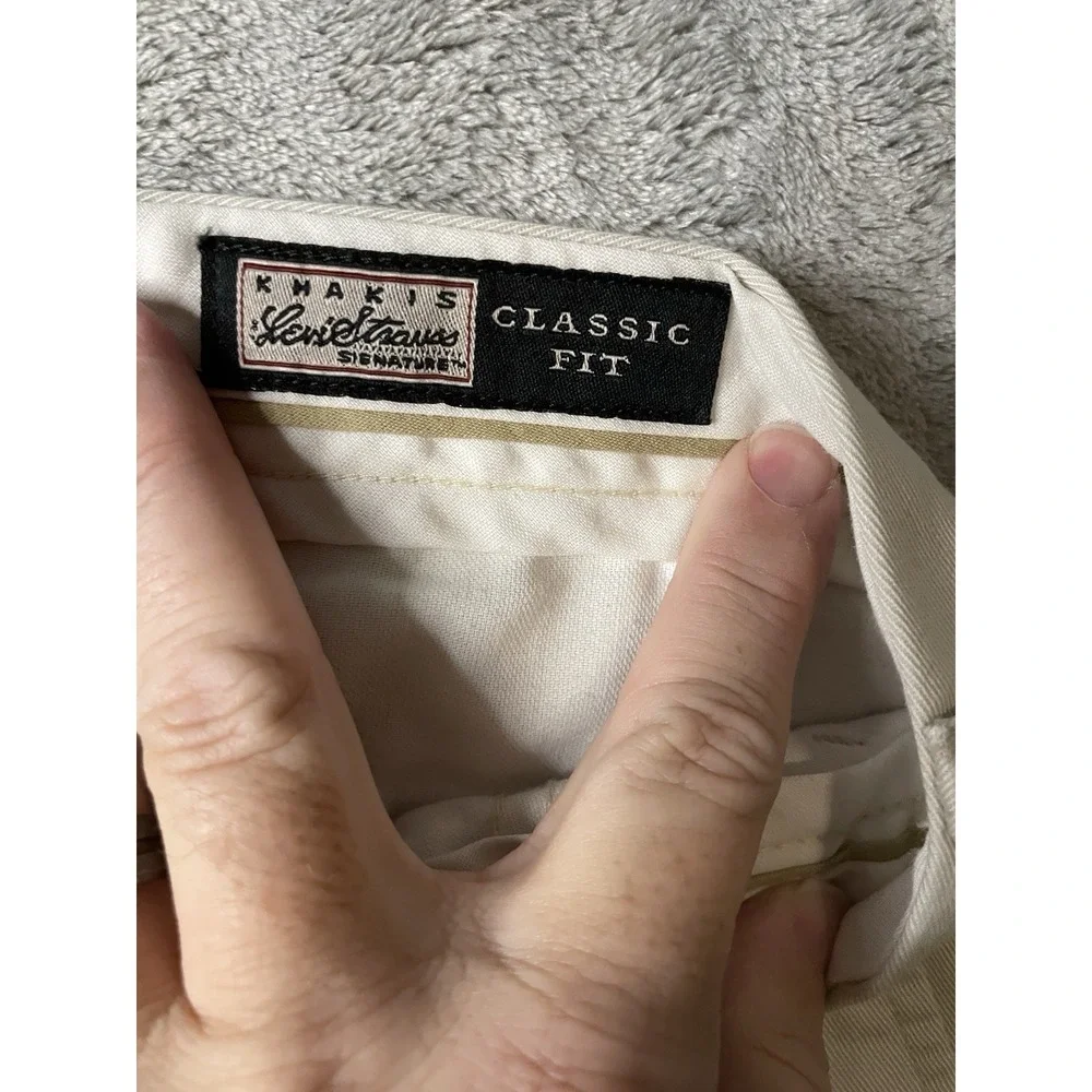 Levi Strauss Men's 36x30 Classic Flat‎ Front Pants Khaki